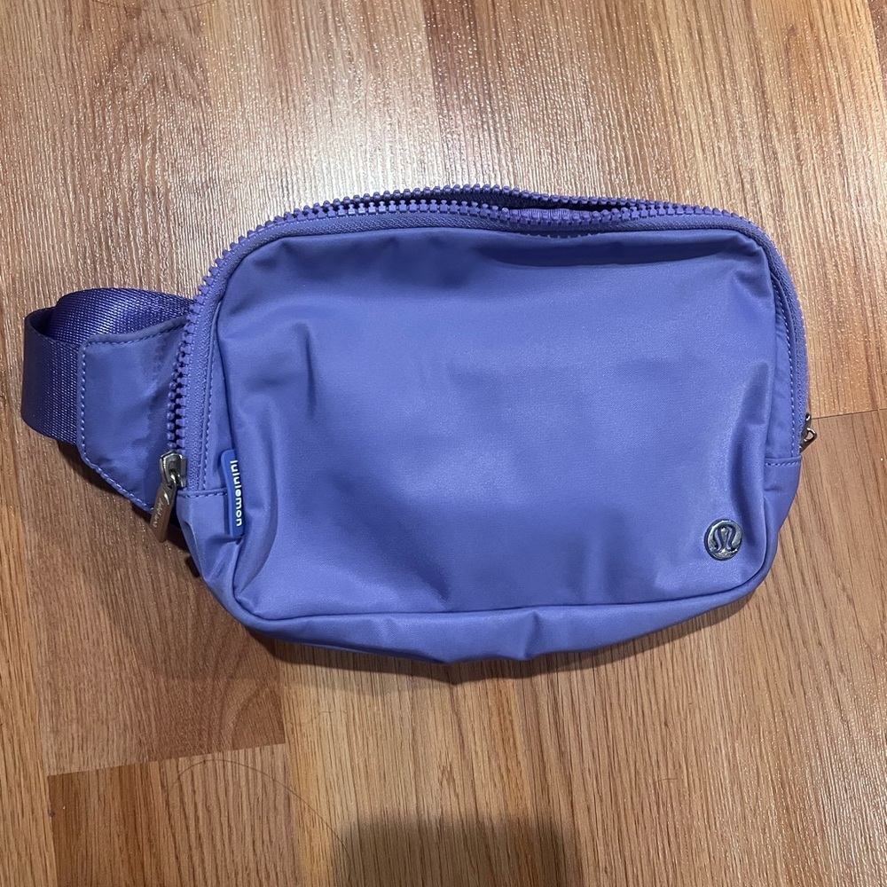 Large Lululemon Belt Bag
